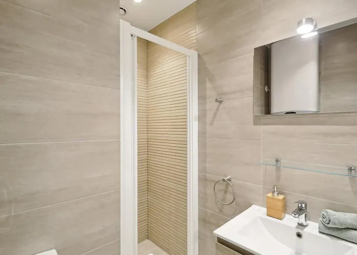 Appartement Bnbnova - Louvre & Tuileries Gardens Paris